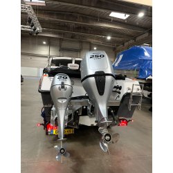 POCA 600 MK3 M/HARDTOP +250 HK V6 Honda 